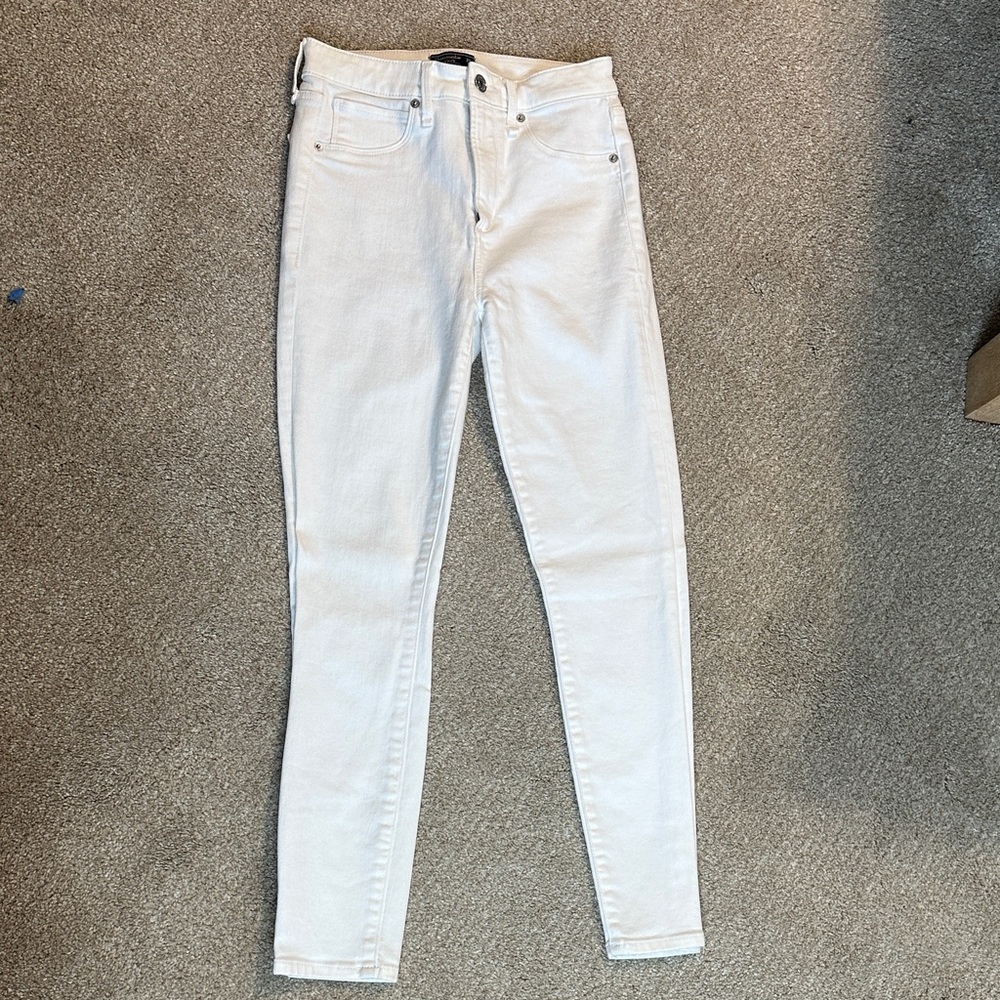 Abercrombie High Rise Super Skinny Jean SHORT